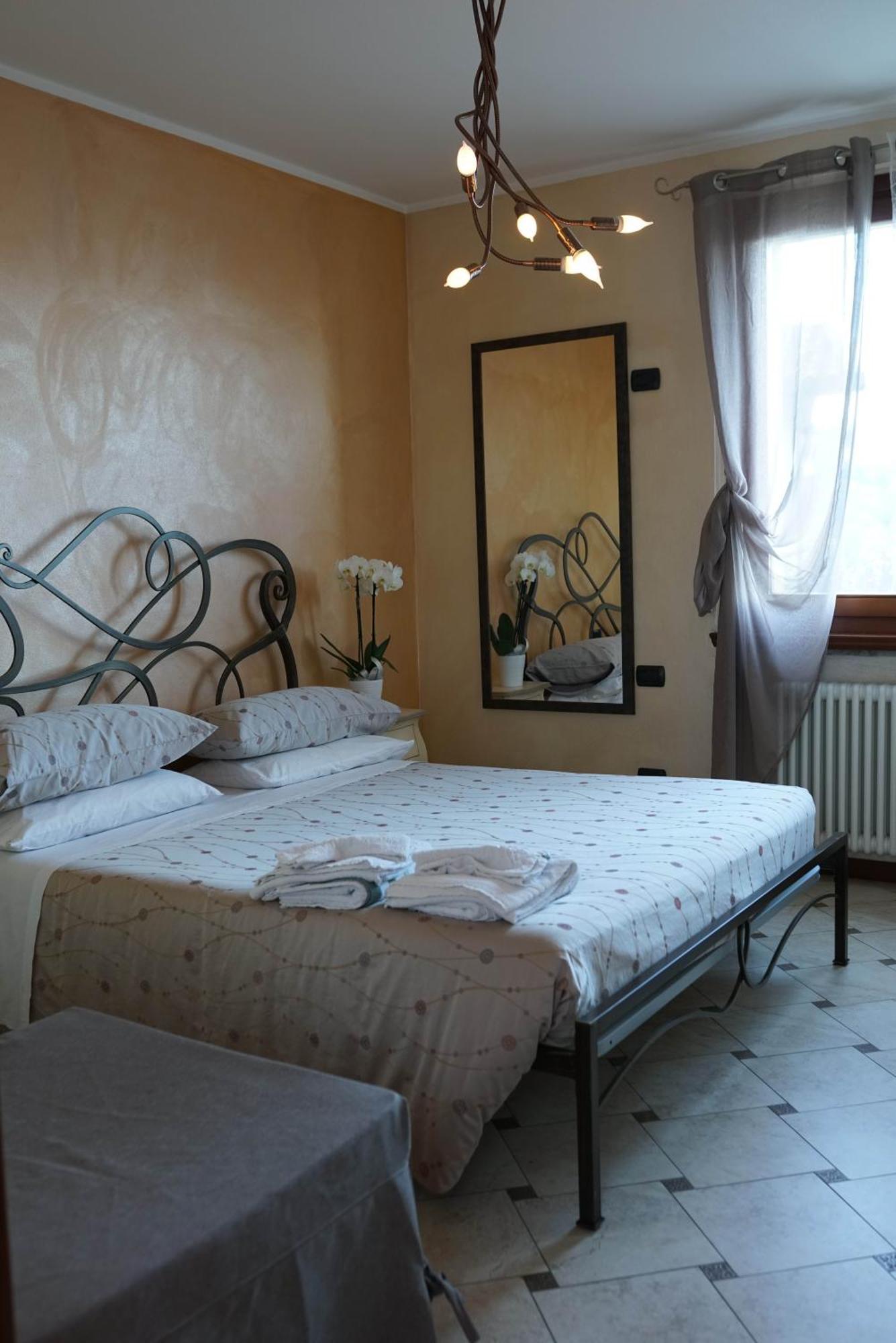 Portola La Vecchia Dimora Villa Roncola Exteriör bild